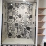 Rénovation d’une salle de bain à Riom (63) - douche et carreaux de ciment