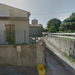 Rénovation d’une maison à Castelnaudary (11) - allée avec vue extérieure