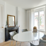 Rénovation d’un appartement en duplex à Lyon (69) - salle à manger épurée