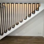 Rénovation de maison pour location à Balma (31) - bel escalier rénové